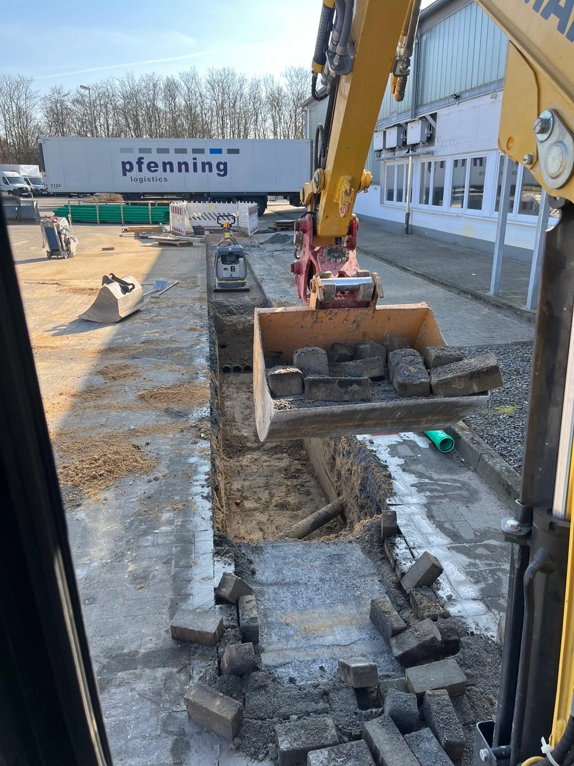 Franz Kotschofsky GmbH - Bauservice - Individuelle Erdarbeiten